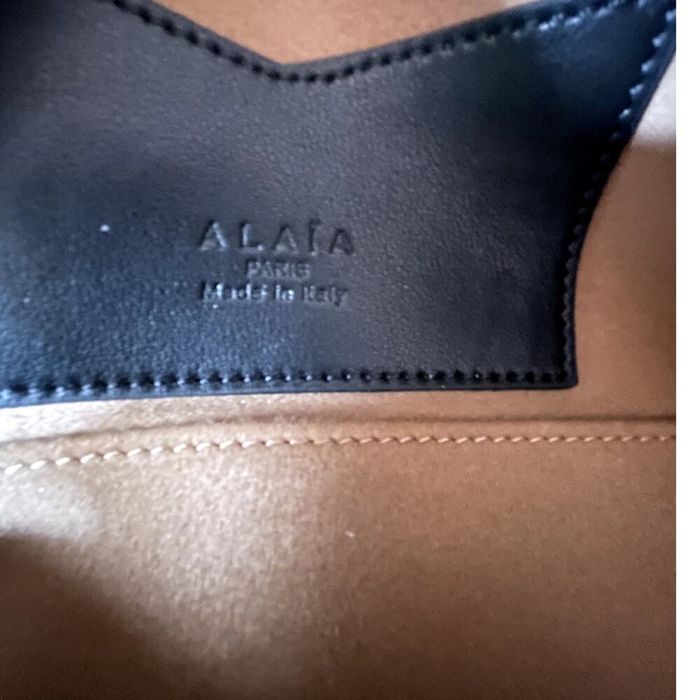 Alaïa Black Teckel Bag - Picture 10 of 10